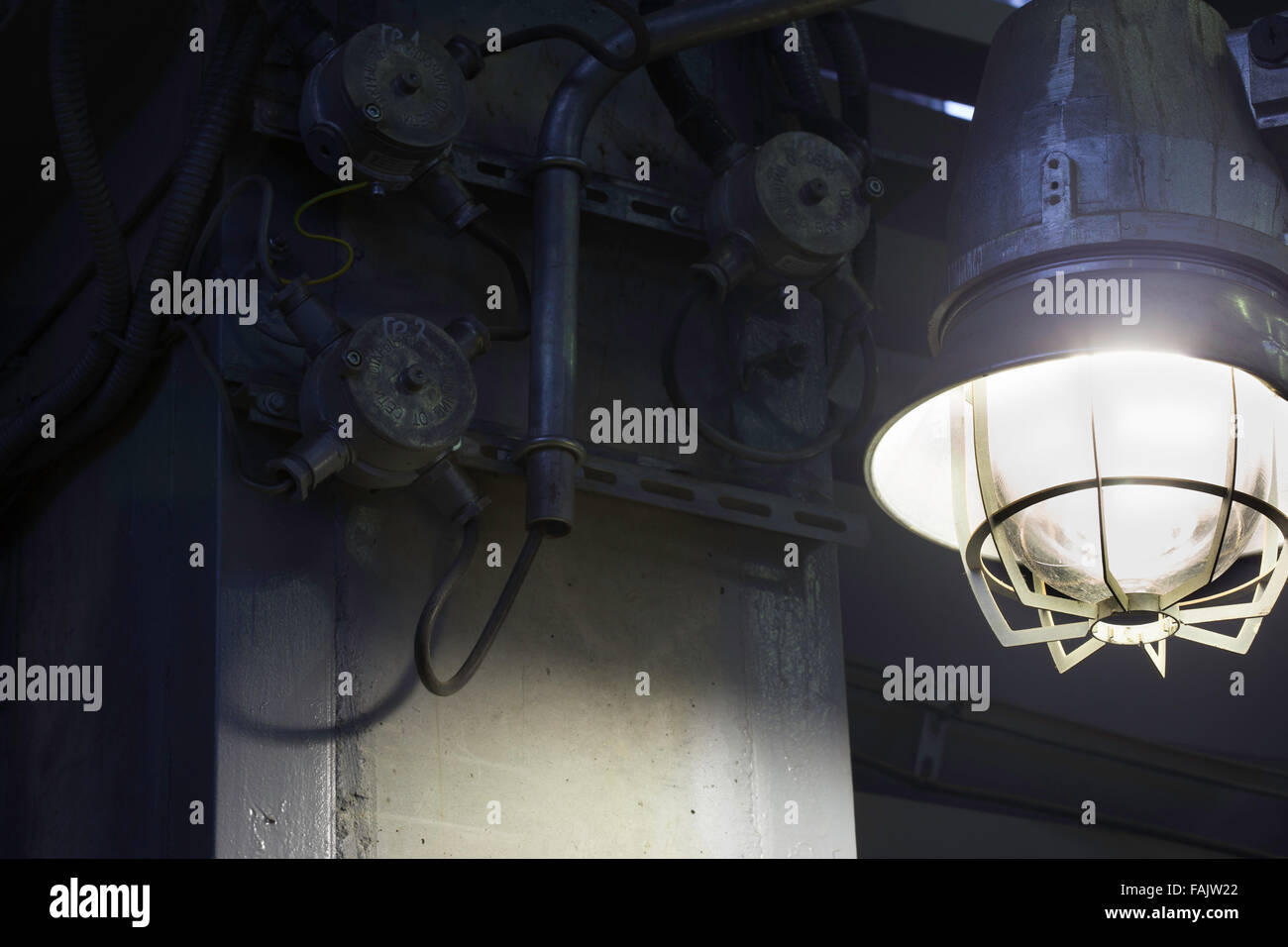 Lanterna di metallo luci di costruzione della fabbrica Foto Stock