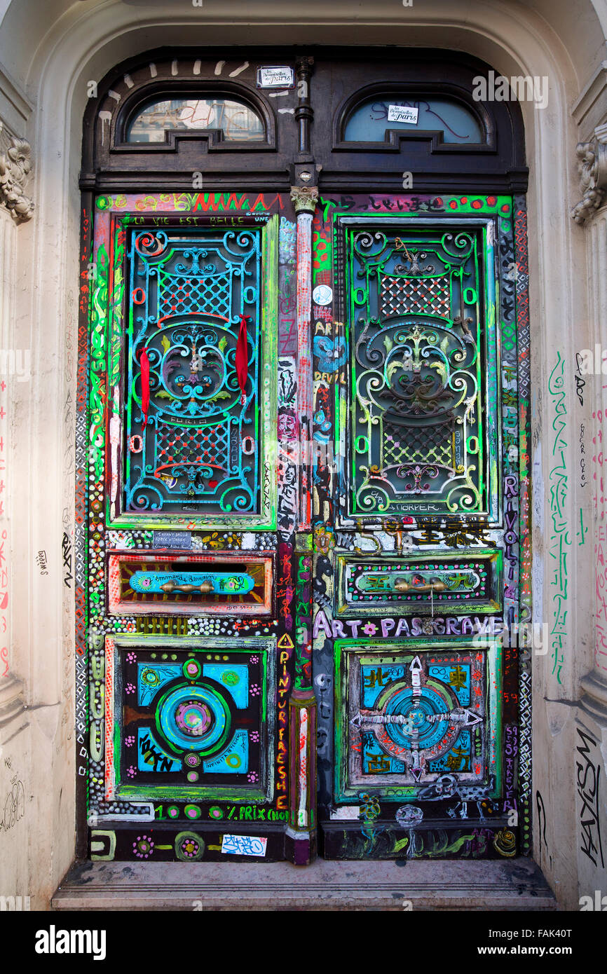 Colorati porta di entrata a Parigi, Francia Foto Stock