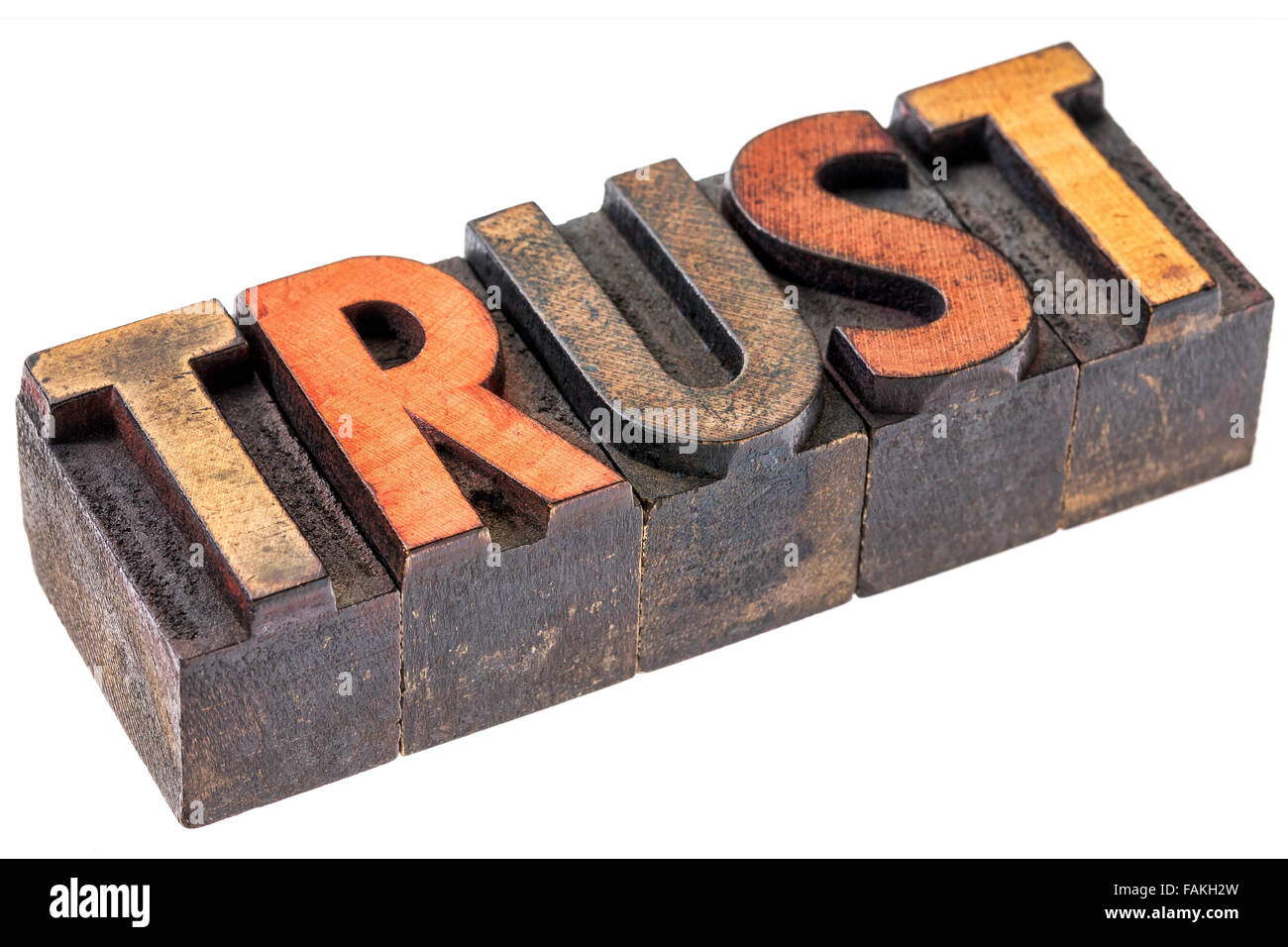 Parola di trust abstract - un banner isolato in rilievografia vintage tipo legno blocchi colorati da inchiostri a colori Foto Stock