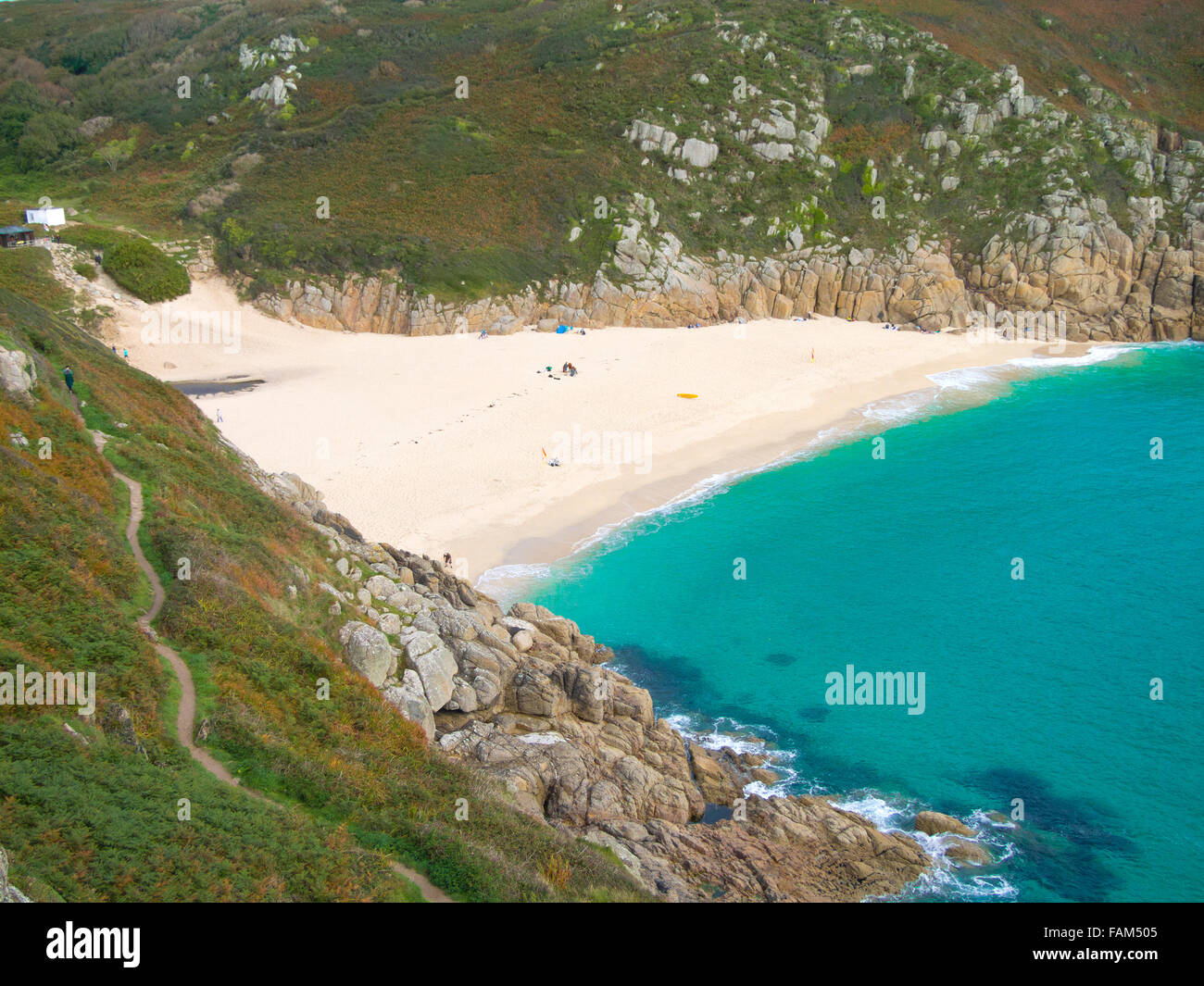 Porthcurno Beach, Cornwall, Inghilterra, Regno Unito in estate Foto Stock