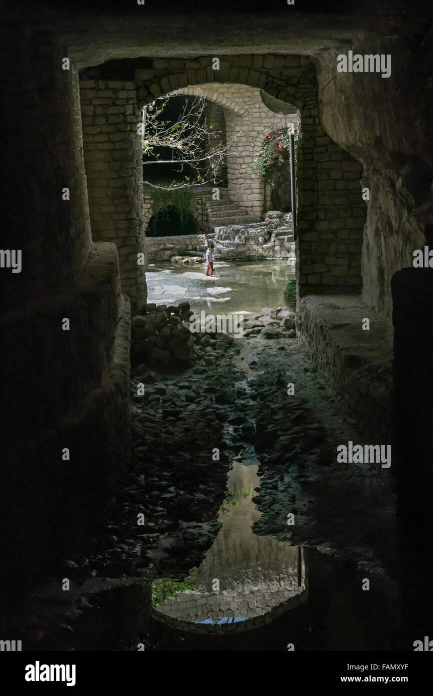 Uscita di acquedotto sotterraneo, Kish Island, Iran Foto Stock