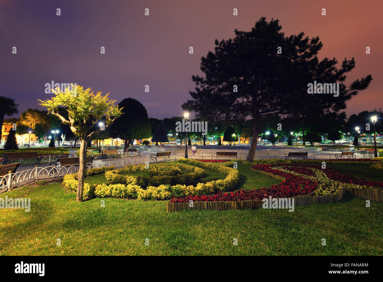 Notte city park; Istanbul, Turchia Foto Stock