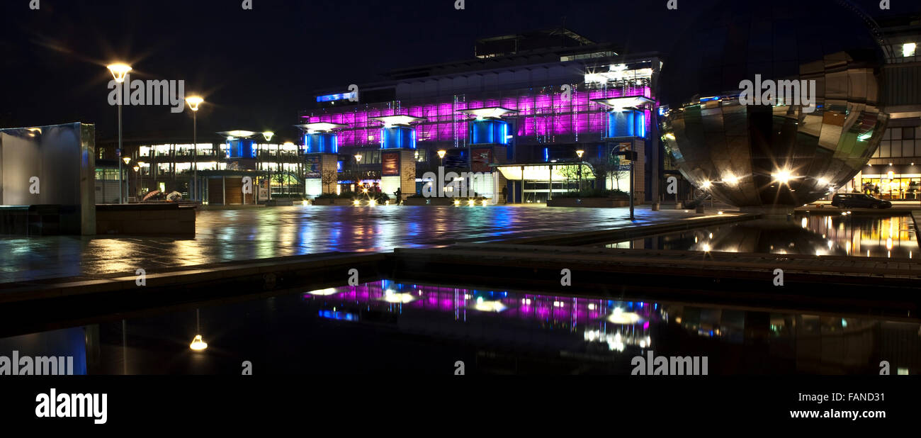 Millennium Square Bristol di notte Foto Stock