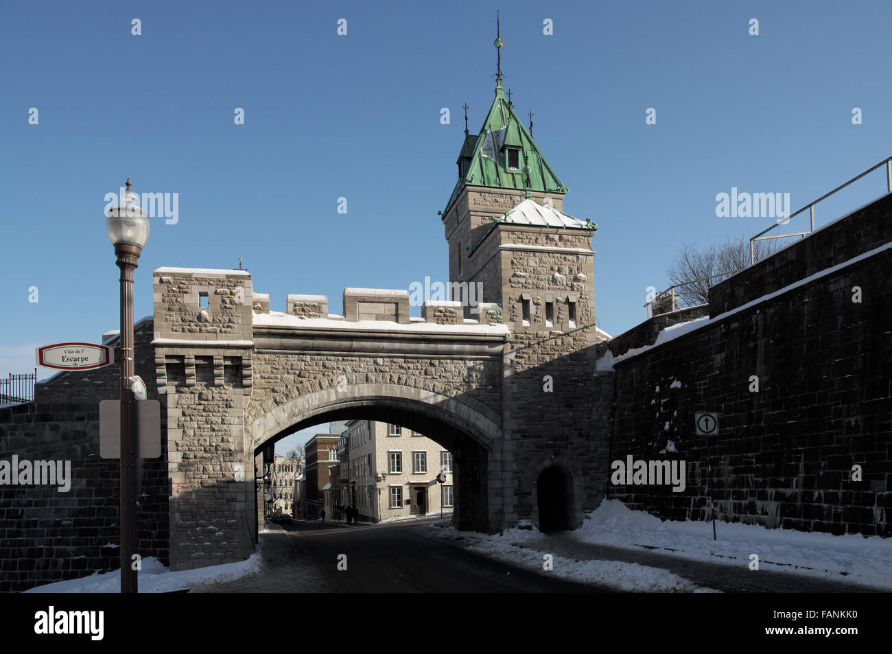 Le fortificazioni tra cui a parete, torre e gate, Quebec City, Quebec, Canada. Foto Stock