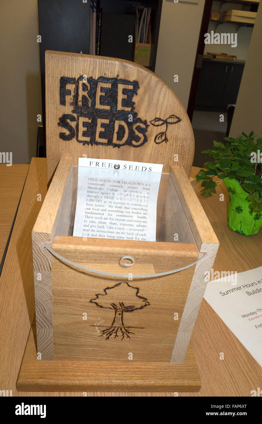 Vuoto " libero " Semi di scatola di ripartizione sul Collage Macalester Campus. St Paul Minnesota MN USA Foto Stock