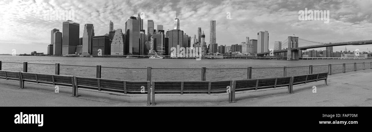 Skyline di Manhattan a New York City, Stati Uniti d'America Foto Stock