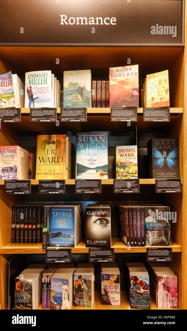 Romance libri, libri di mattoni e malta negozio, Village Universitario,  Seattle, nello Stato di Washington, USA Foto stock - Alamy