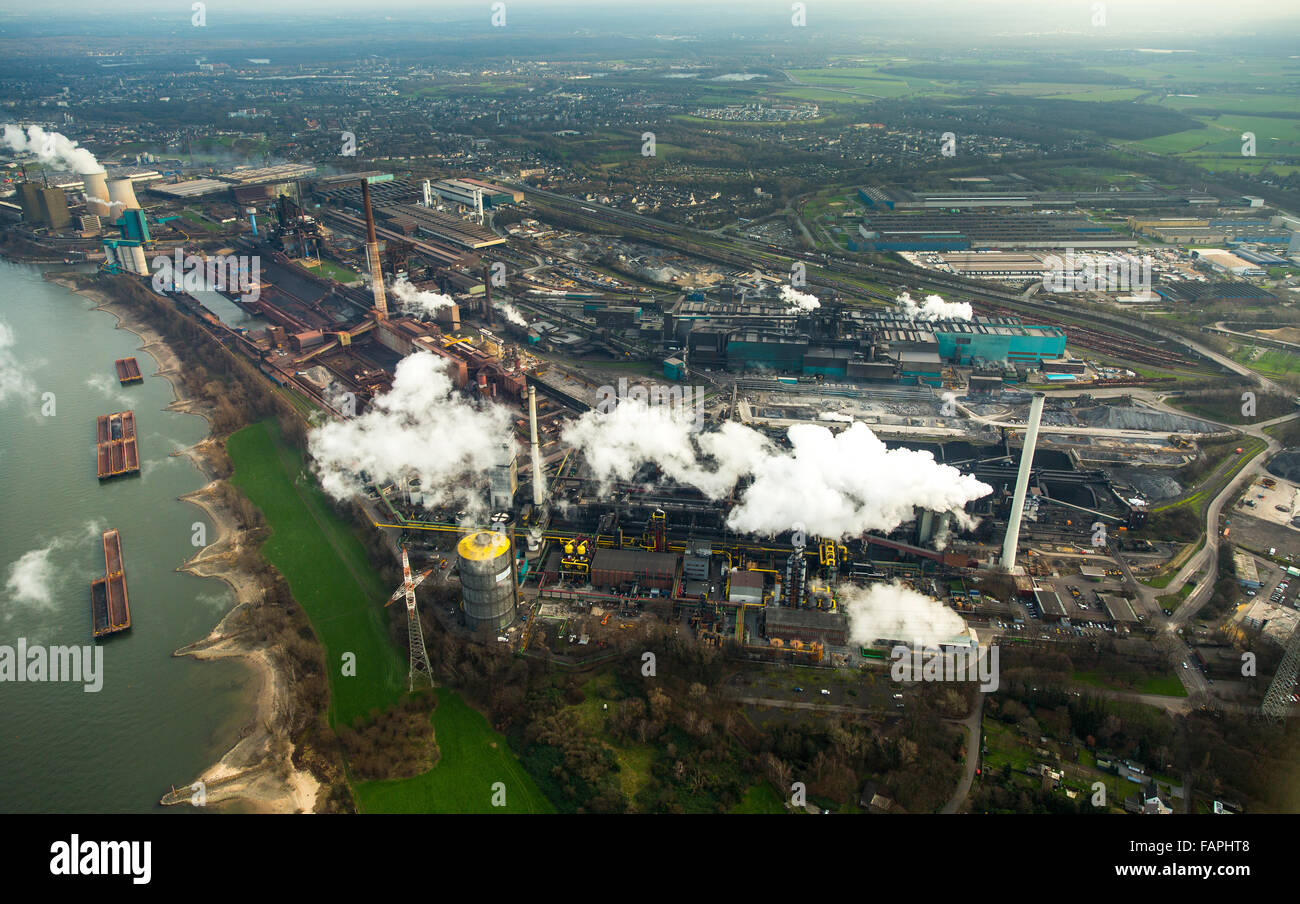 Vista aerea, acciaierie HKM am Rhein, acciaierie Krupp-Mannesmann, Huckingen, comignoli fumanti, coking, paesaggi industriali, Foto Stock