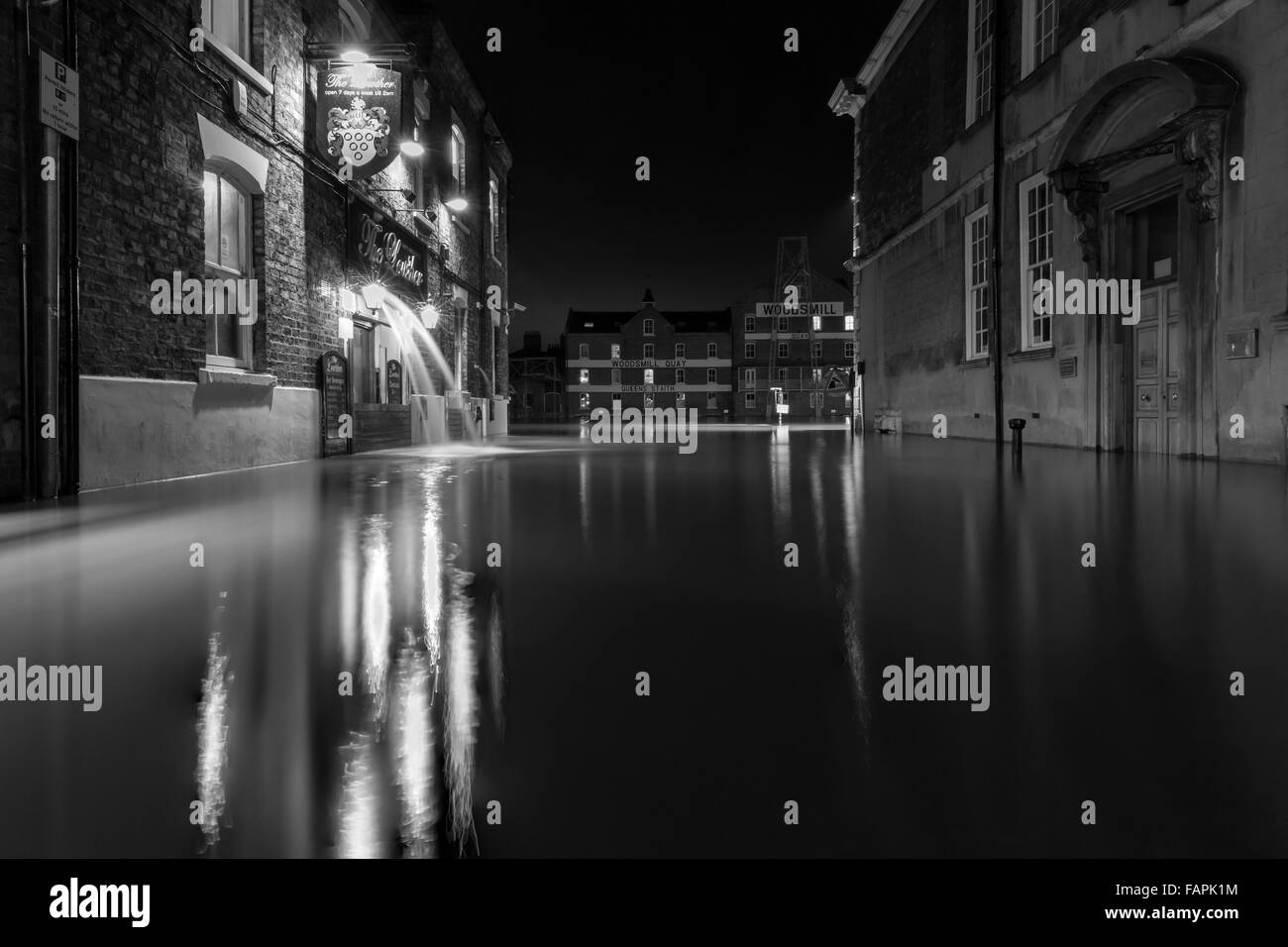 York inondazioni verificatesi dopo il fiume Ouse e Foss allagata nel dicembre 2015 Foto Stock