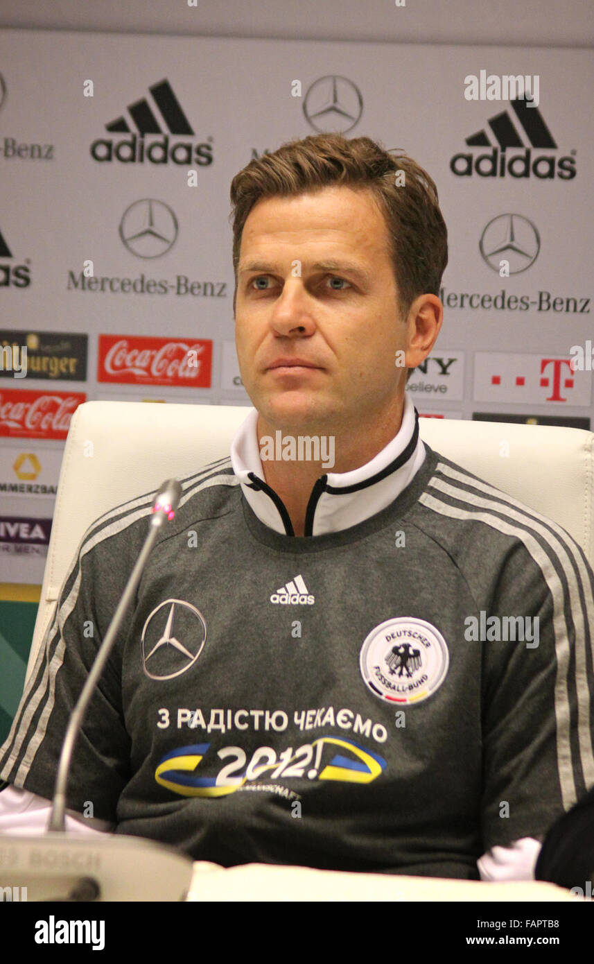 Squadra nazionale di calcio tedesca manager Oliver Bierhoff partecipa a una conferenza stampa Foto Stock