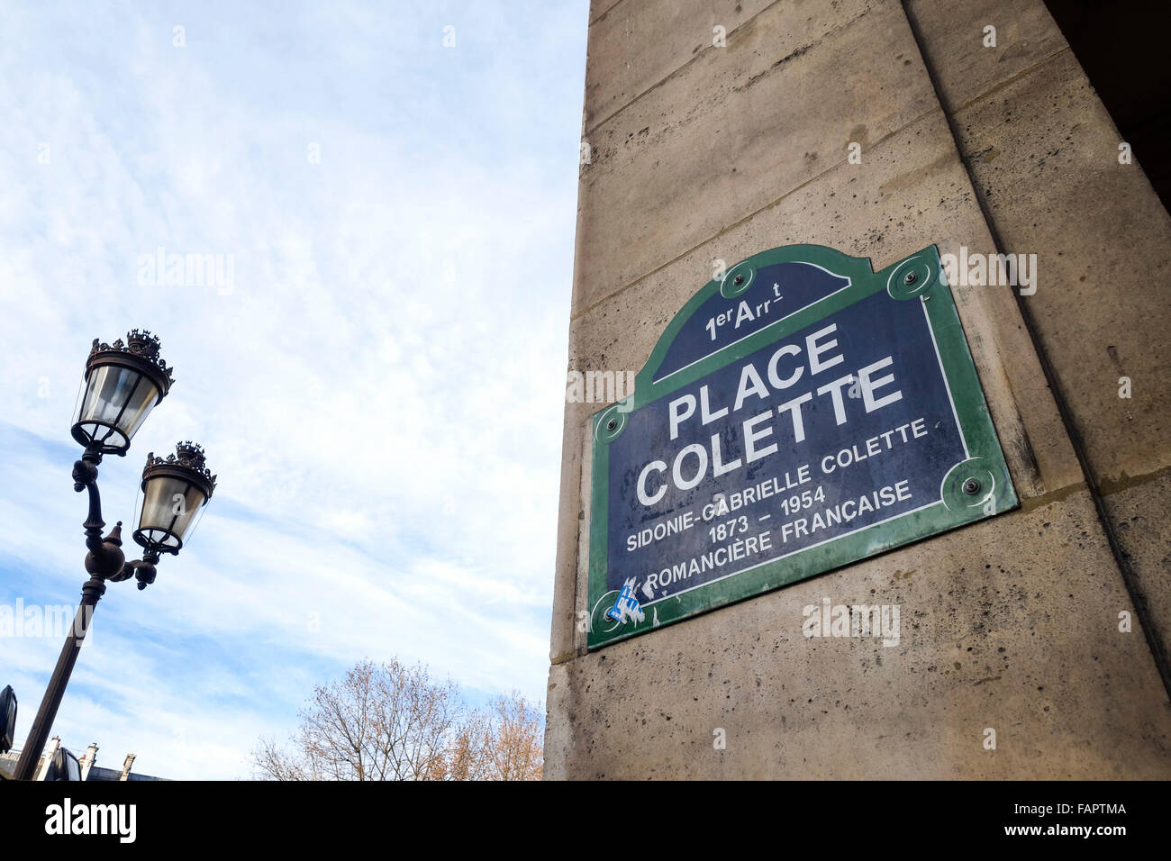 Place Colette metallo vintage strada segno, Parigi, Francia. Foto Stock
