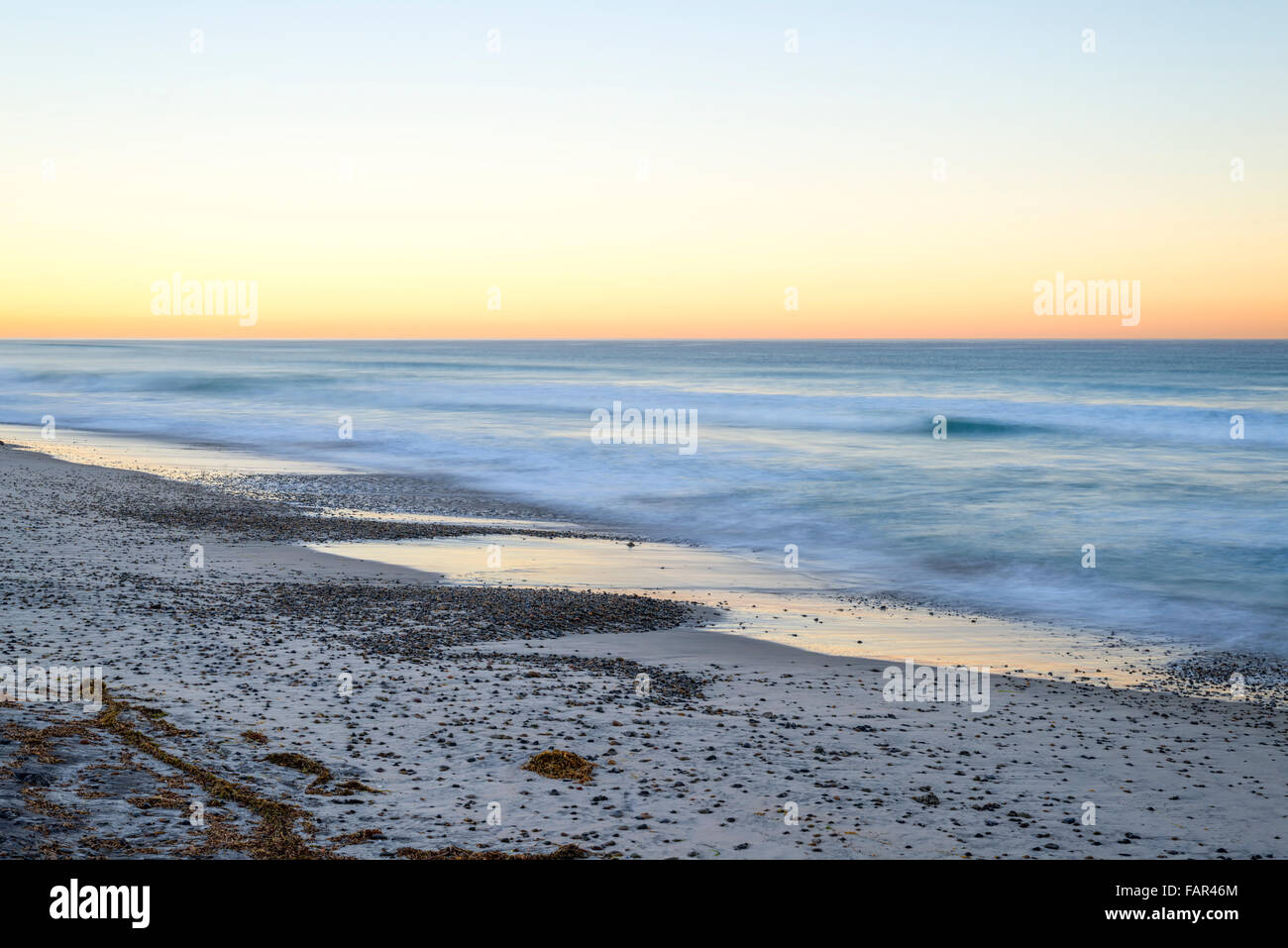 Sulla spiaggia, sull'oceano seascape. Ponto Beach, Carlsbad, California, USA. Foto Stock