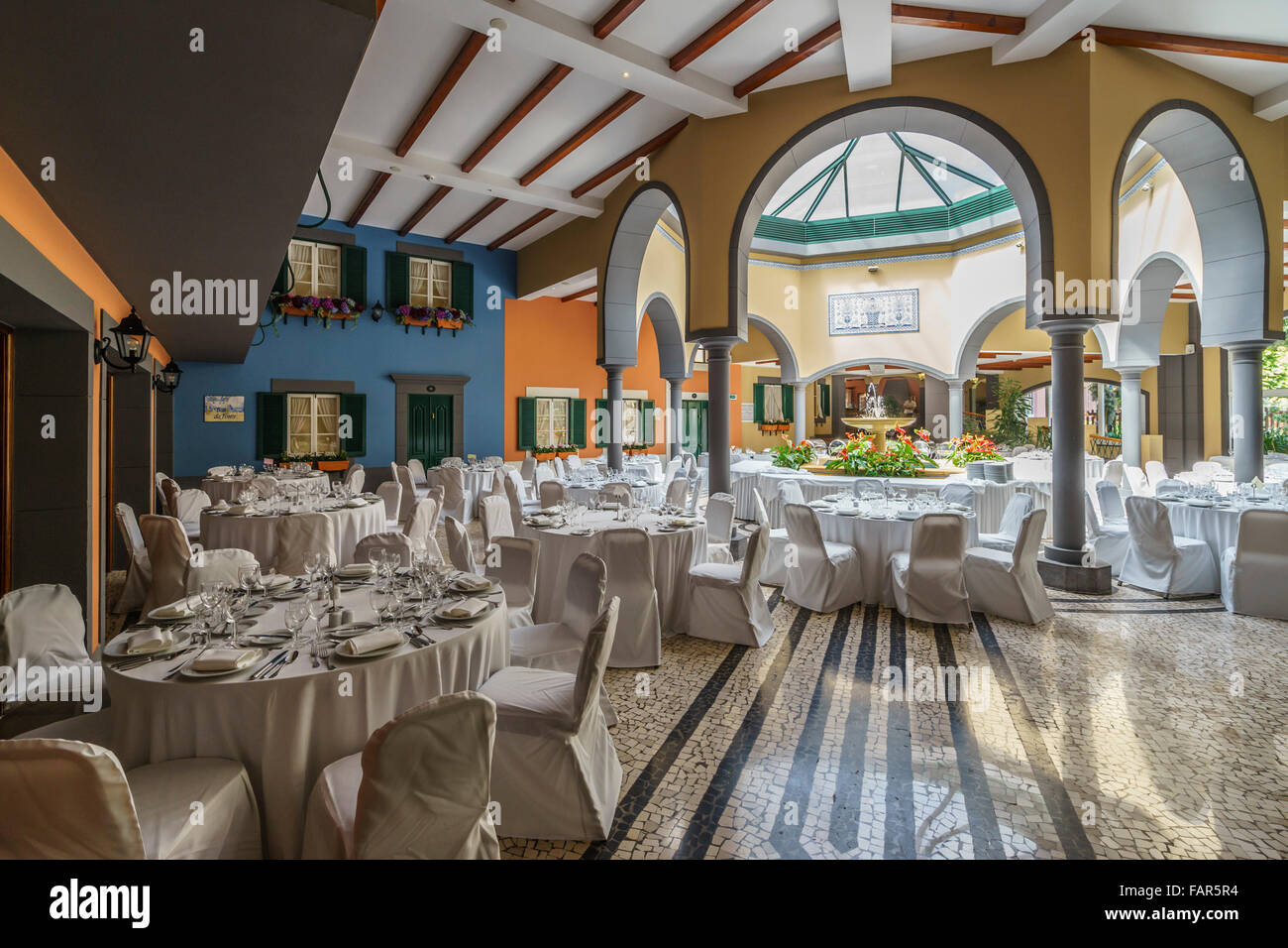 Madeira - Pestana Miramar Hotel, Funchal, il Bar Fonte funzione e sala da pranzo. Foto Stock