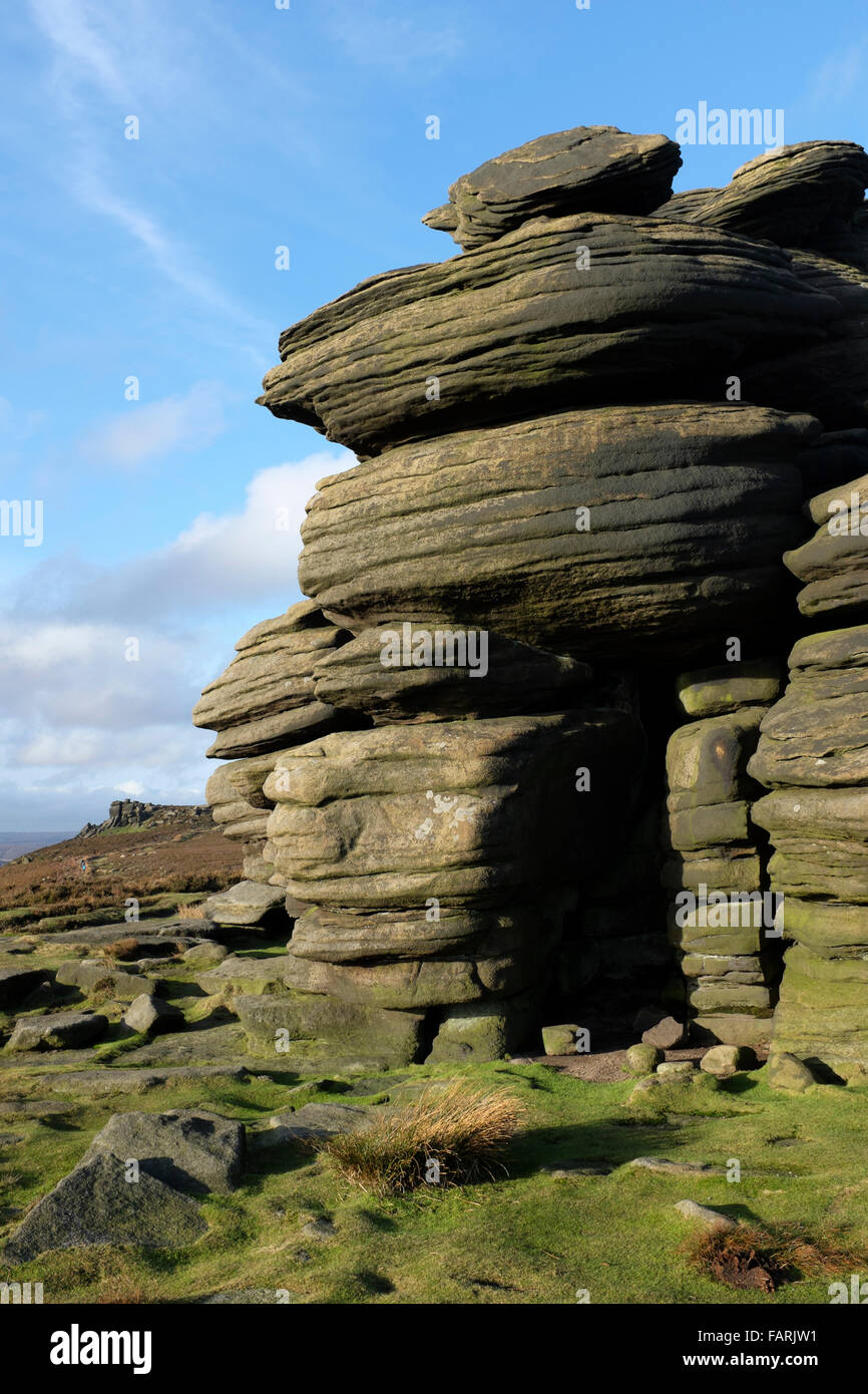 La ruota di pietre e White Tor, Derwent Edge, Derwent Moor, Derbyshire, England, Regno Unito Foto Stock