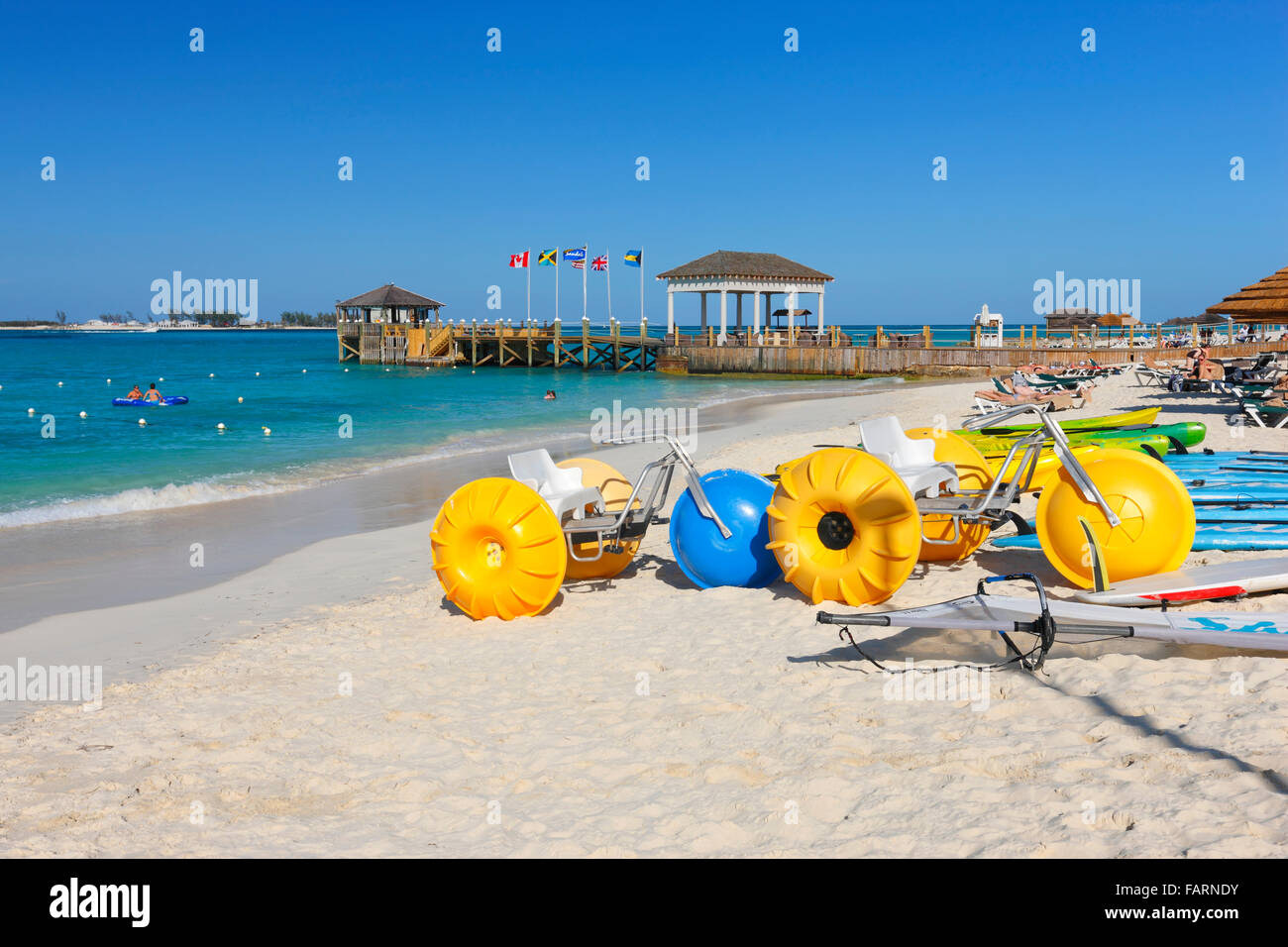 Spiaggia di sabbia a Nassau. Sandalls resort Foto Stock