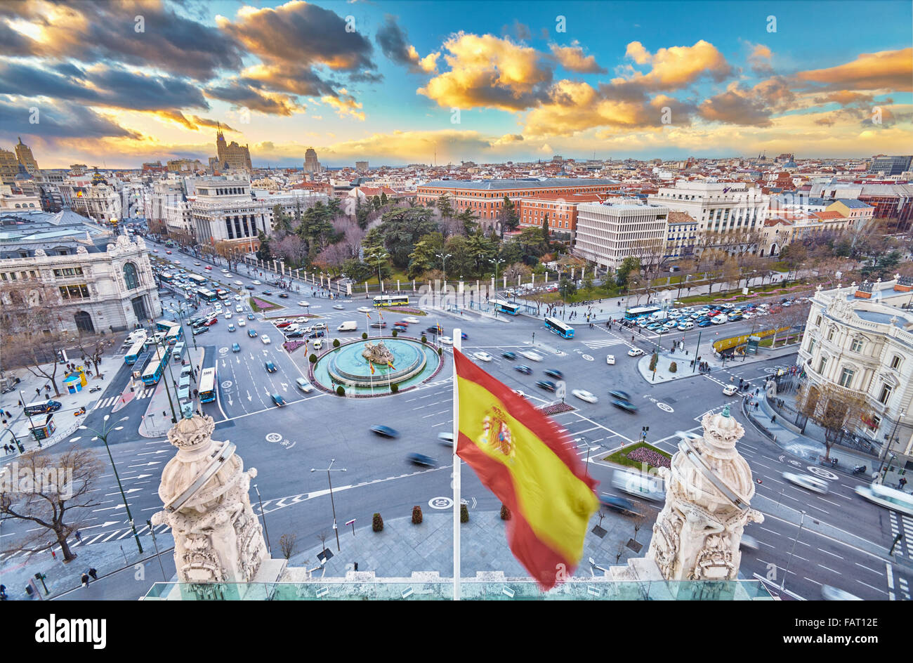 Lo skyline di Madrid dal palazzo di Cibeles tetto. Madrid, Spagna. Foto Stock