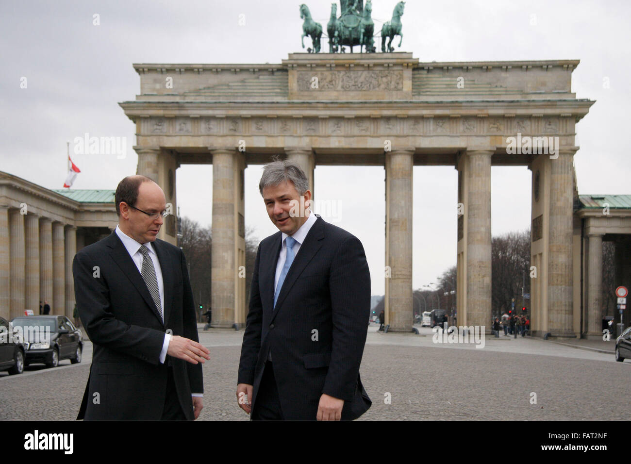 Fuerst Alberto II. von Monaco, Klaus Wowereit - Brandenburger Tor, Pariser Platz, Berlin-Mitte. Foto Stock