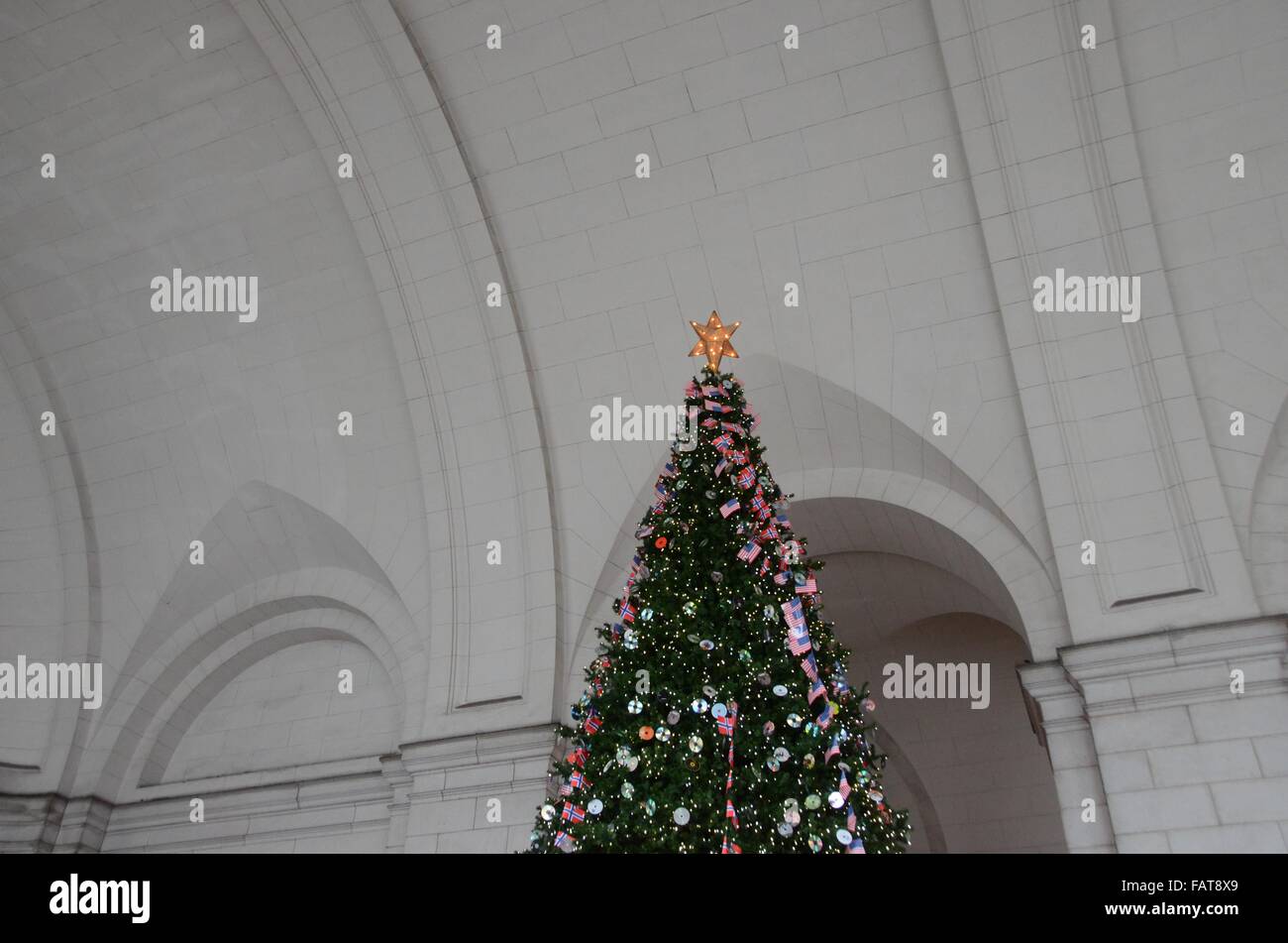 La Union Station washington albero di natale star norvegese di bandiere a stelle e strisce bandiere Foto Stock