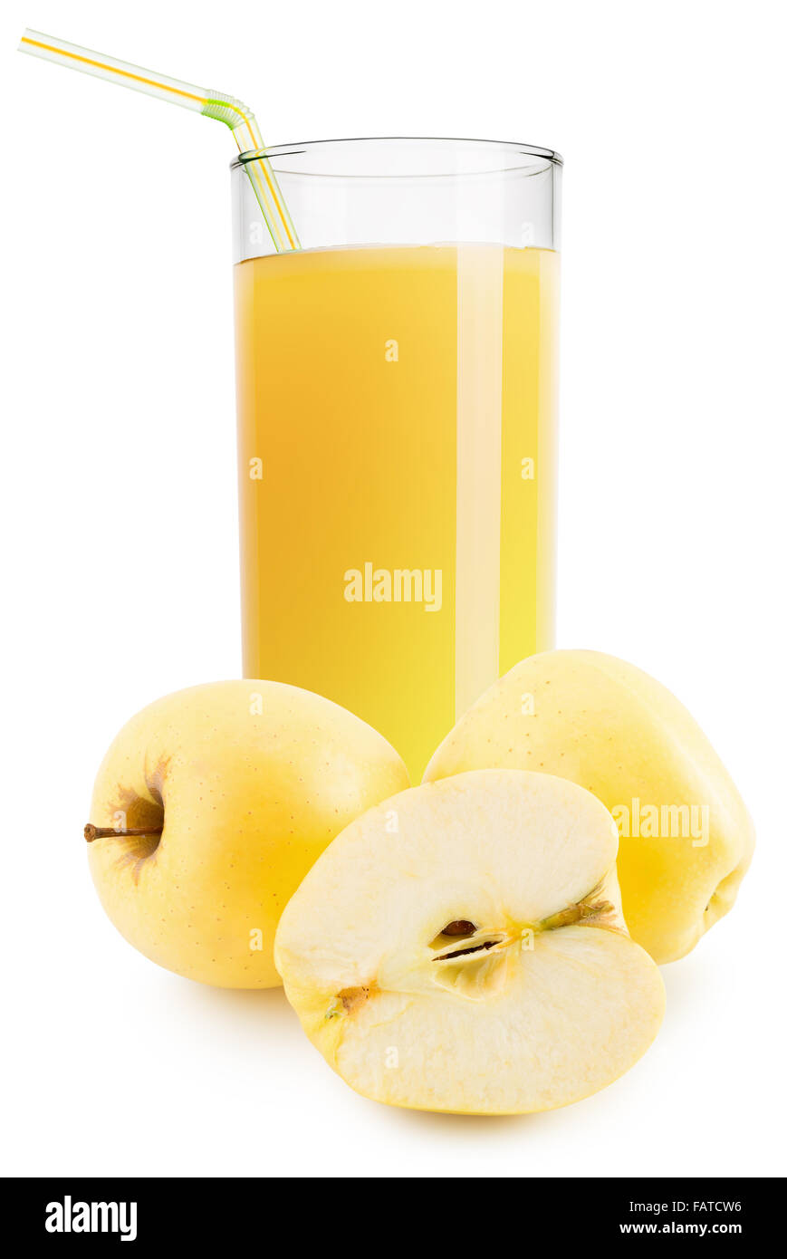 Bicchiere di succo di mela isolati su sfondo bianco. Foto Stock