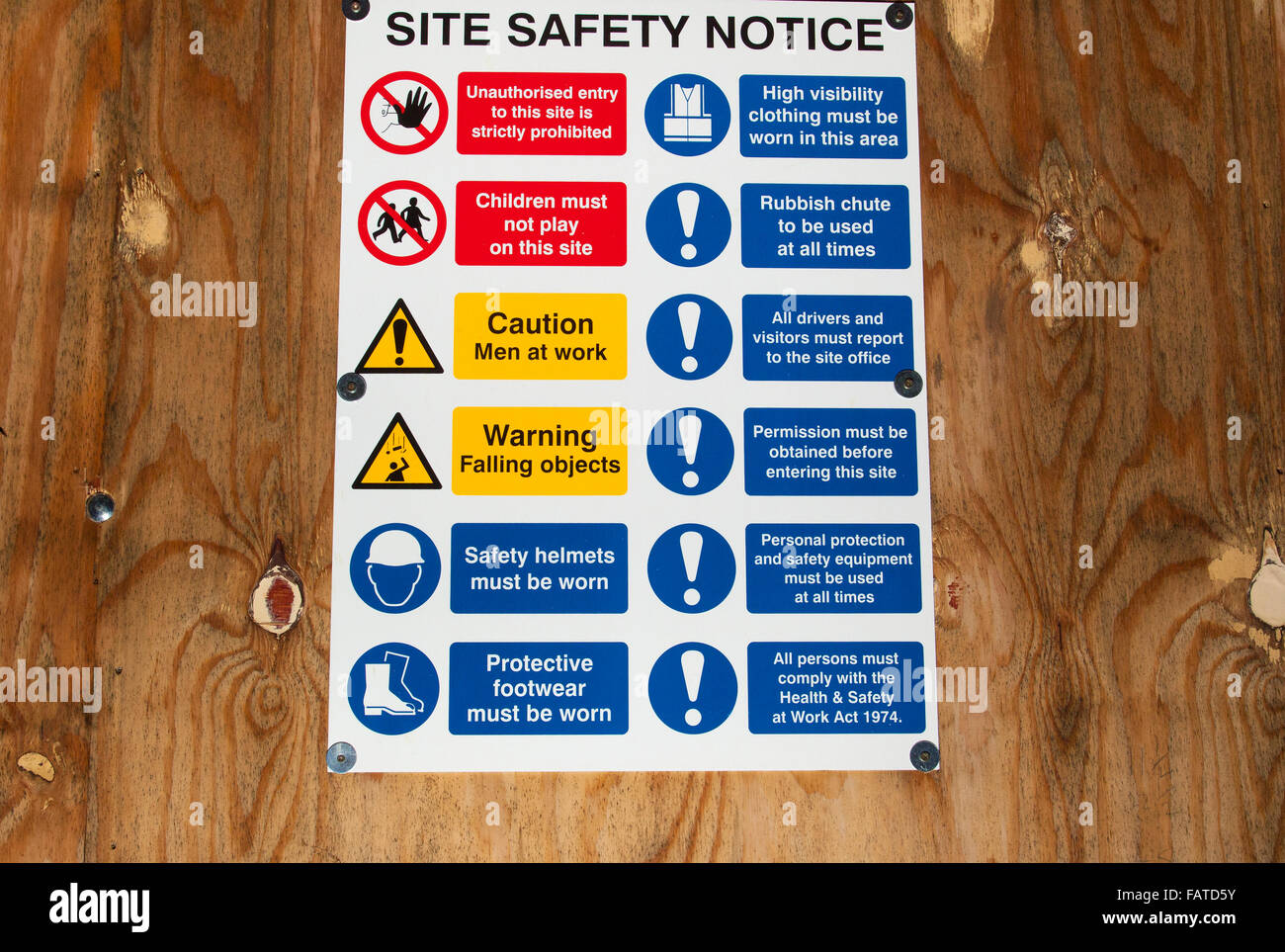 Salute & Sicurezza segno ad un sito in costruzione Foto Stock