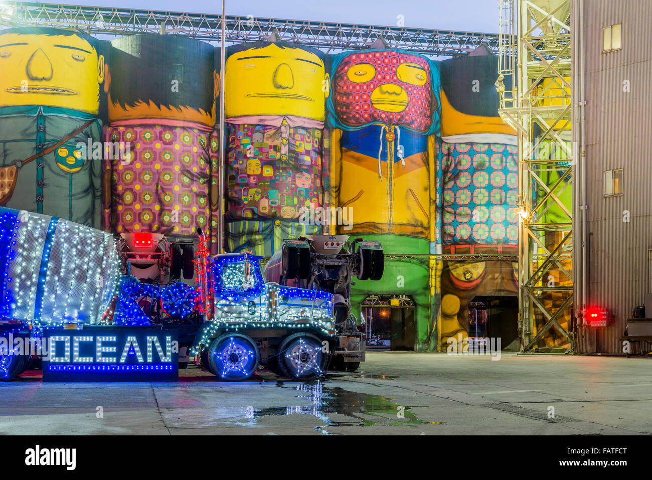 Oceano carrello di cemento a Natale. Granville Island, Vancouver, British Columbia, Canada Foto Stock