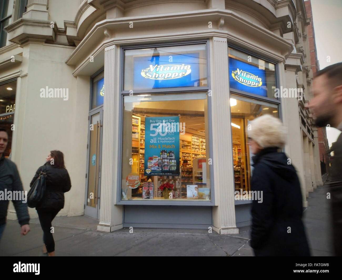 Una vitamina Shoppe store in New York venerdì, 1 gennaio 2016. (© Richard B. Levine) Foto Stock