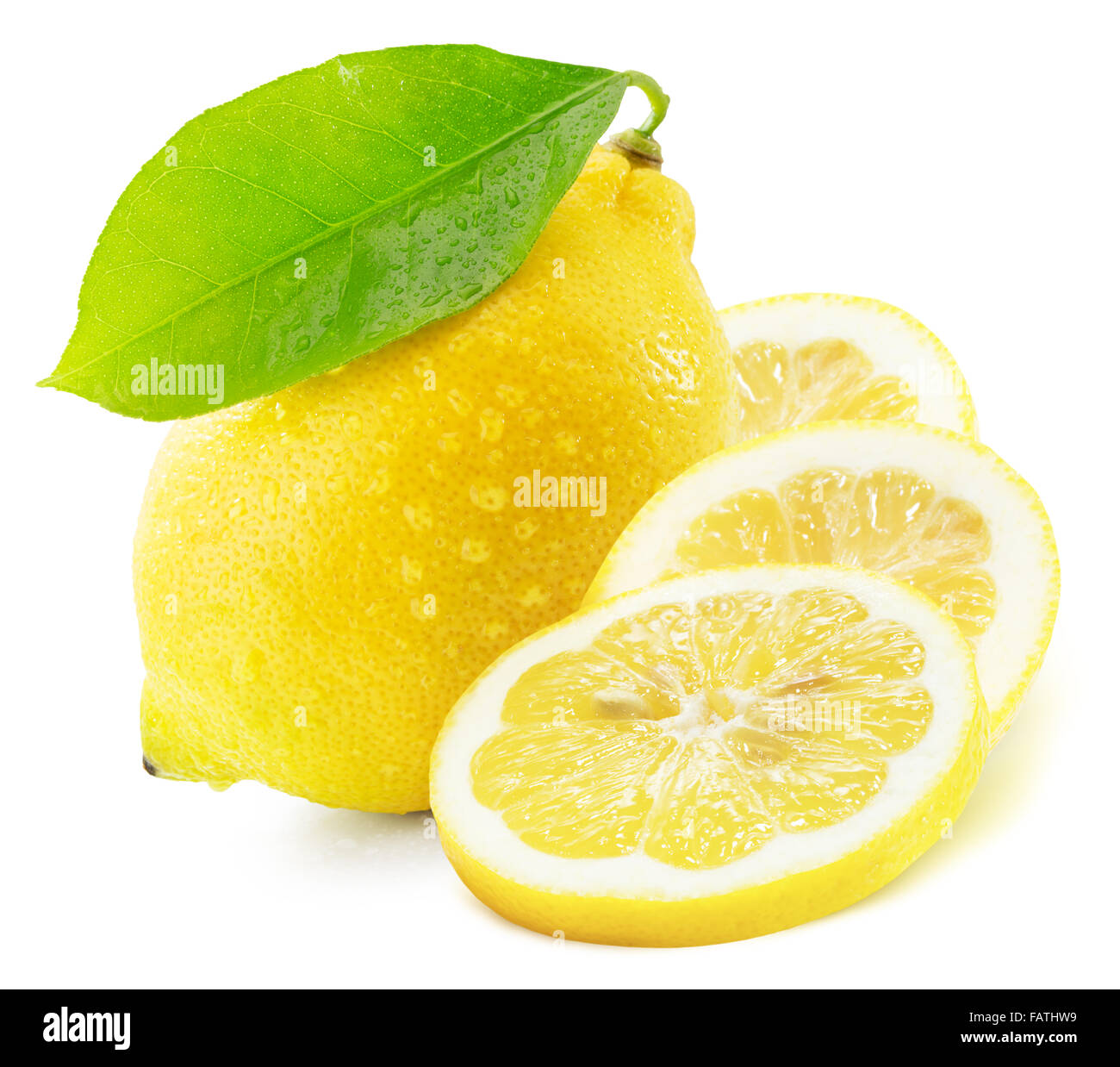 Bicchiere di succo di limone isolati su sfondo bianco. Foto Stock