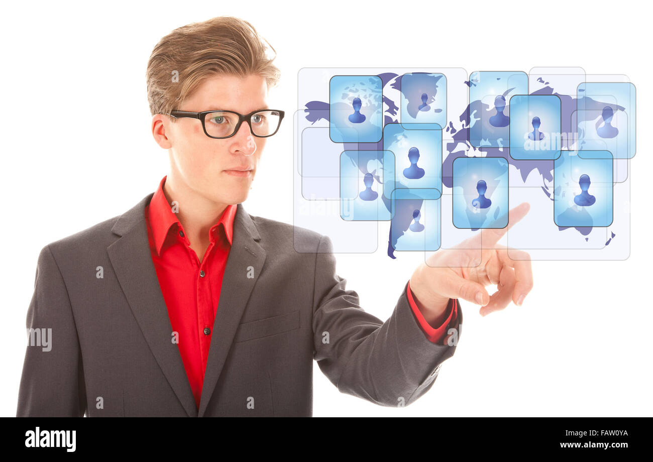 Giovane uomo d affari selezionando nel mondo virtuale amici isolati su sfondo bianco Foto Stock