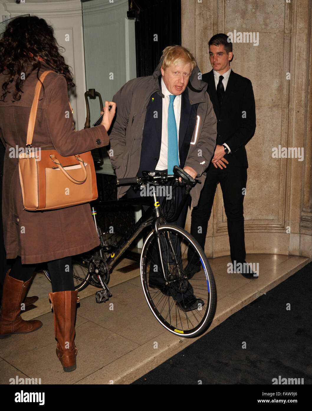 Asta di 12 fotografie di Andrea Jarvis-Hamilton. In aiuto del sindaco di fondo per Londra a Halcyon Gallery, 144-146 New Bond Street, London, W1S 2PF, dotate di: Boris Johnson dove: Londra, Regno Unito quando: 24 Nov 2015 Foto Stock