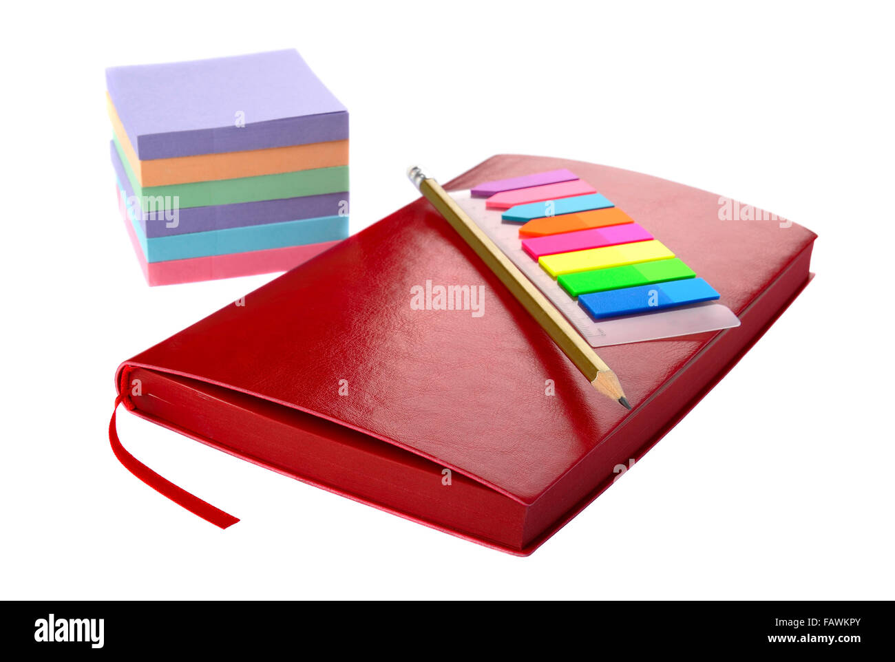 Agenda, note, adesivi e matita su sfondo bianco Foto Stock