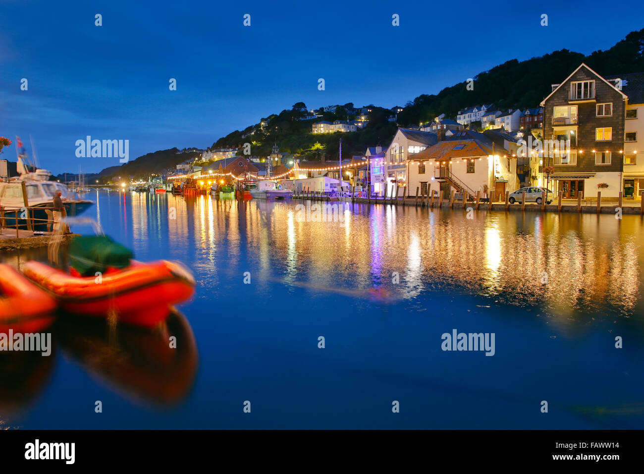Looe di notte; Cornovaglia; Regno Unito Foto Stock
