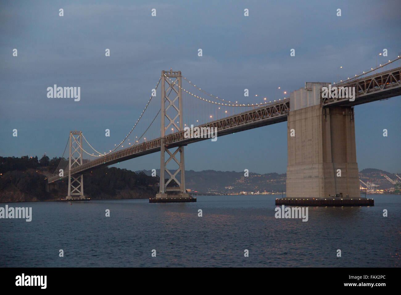 San Francisco e il Ponte della Baia Foto Stock