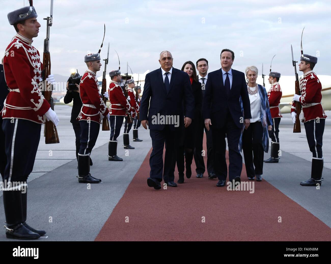 Il Primo Ministro David Cameron in visita ufficiale in Bulgaria e incontra il primo ministro bulgaro Boyko Borisov a Sofia con: David Cameron, Primo ministro Boyko Borisov dove: Sofia, Bulgaria quando: 03 Dic 2015 Foto Stock