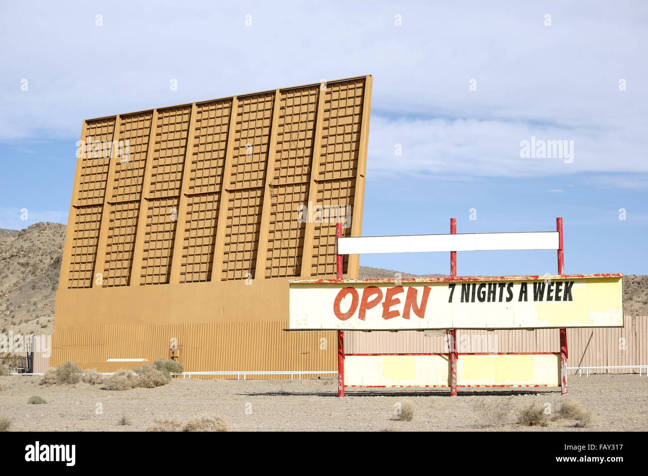 Cinema drive-in nel deserto Foto Stock