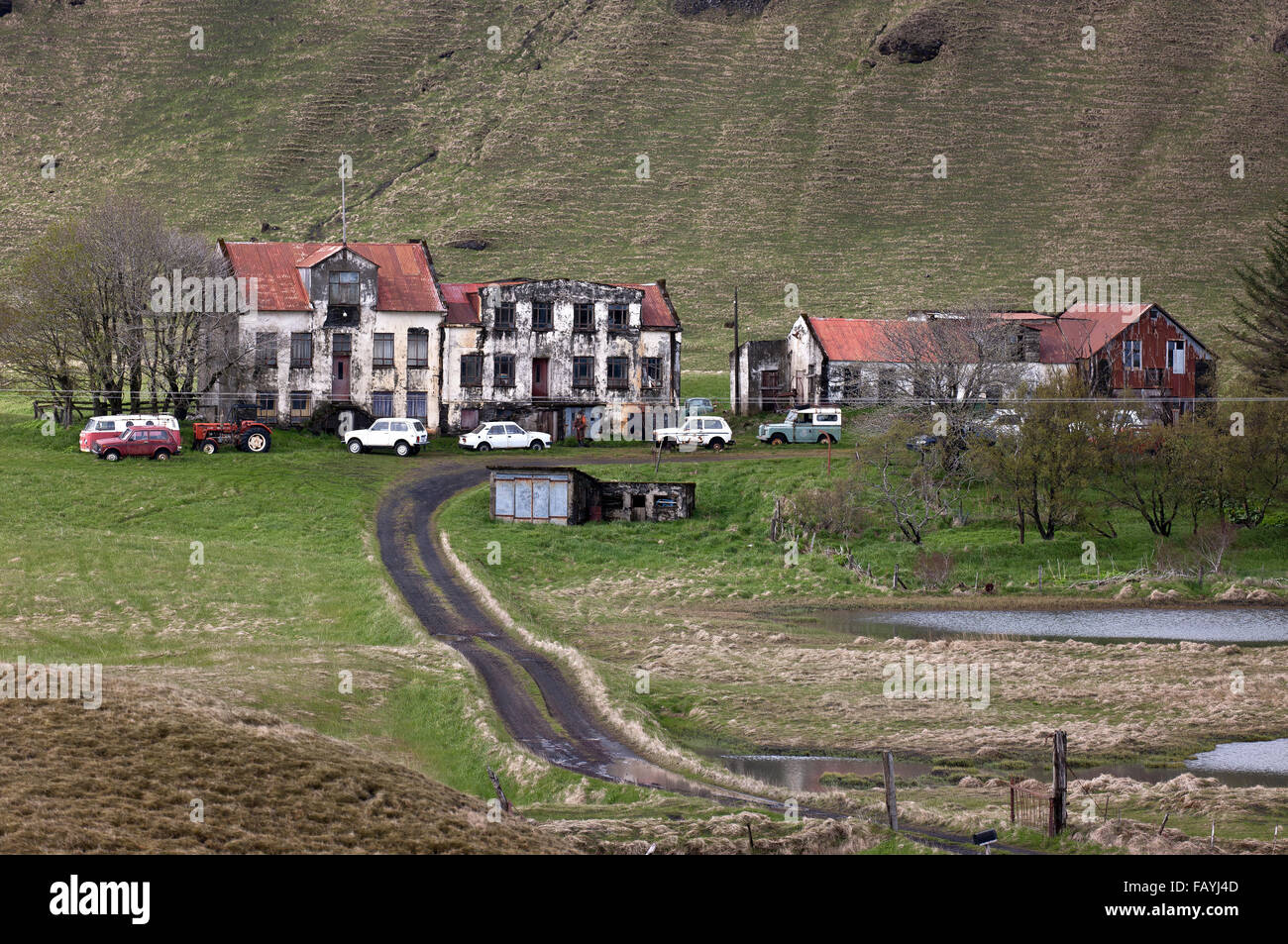Vecchia Fattoria e la scuola di nome Holmur, Kirkjubaejarklaustur, Islanda Foto Stock