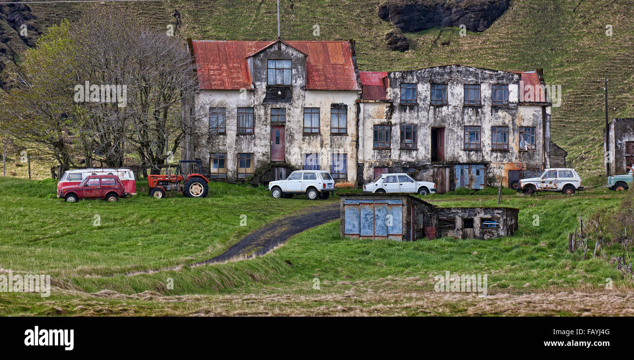 Vecchia Fattoria e la scuola di nome Holmur, Kirkjubaejarklaustur, Islanda Foto Stock