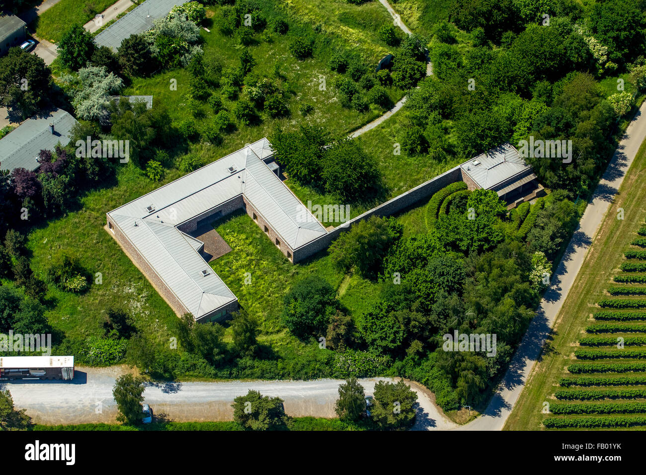 Vista aerea, progetto di Karl-Heinrich Müller, collezionista d'arte, Langen Foundation, ex base NATO nel mezzo del Basso Reno Foto Stock