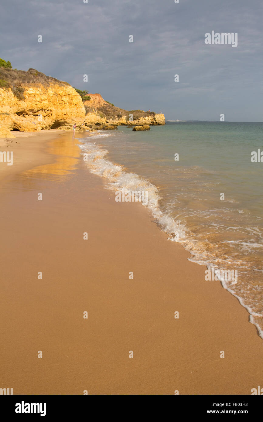 Spiaggia di Praia de Santa Eulalia, nei pressi di Albufeira, Algarve, PORTOGALLO Foto Stock