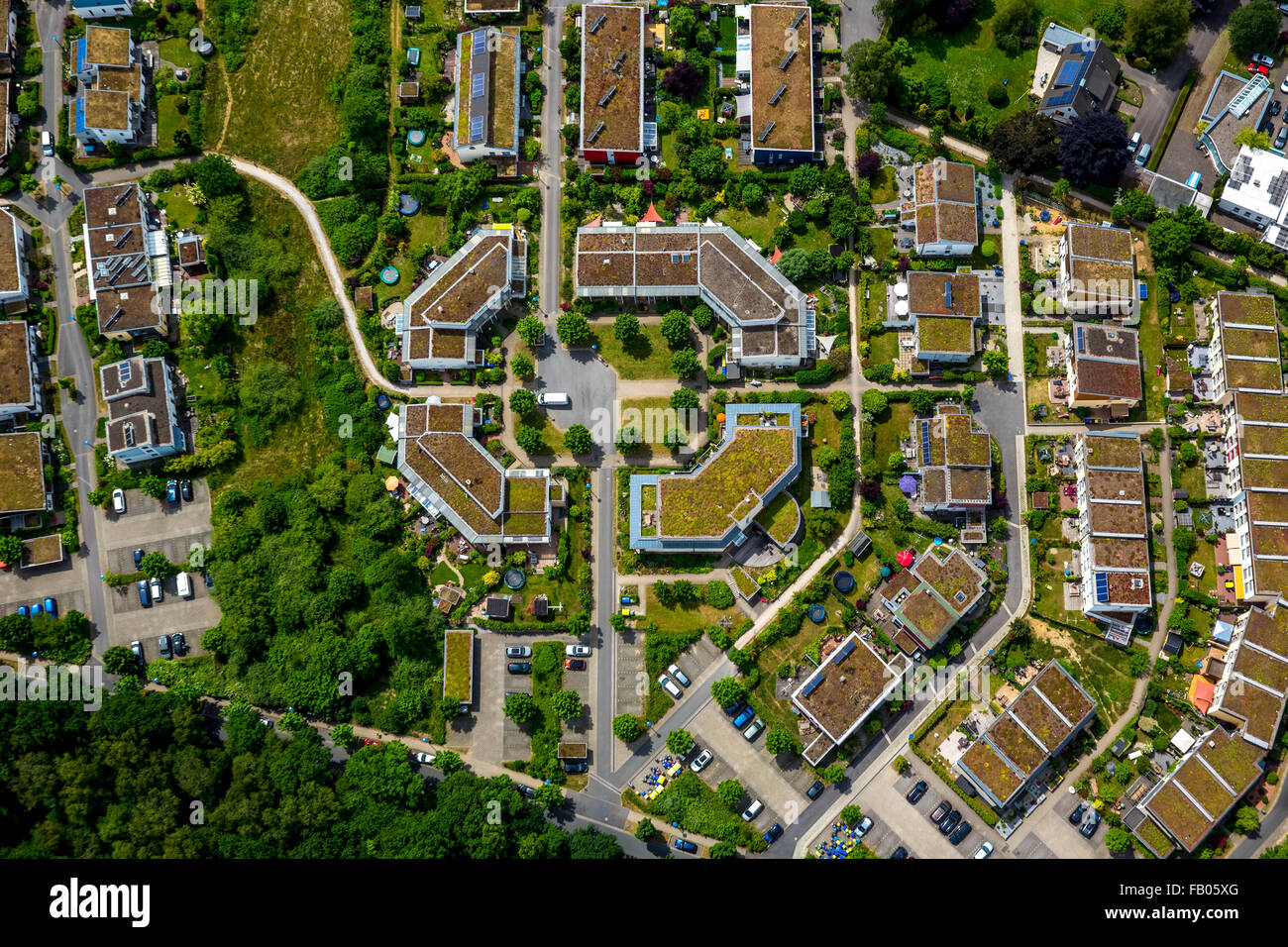 Le case ecologiche Goldammerweg Kiebitzweg e con una piazza del villaggio, centro di insediamento urbana, spada, la zona della Ruhr, Foto Stock
