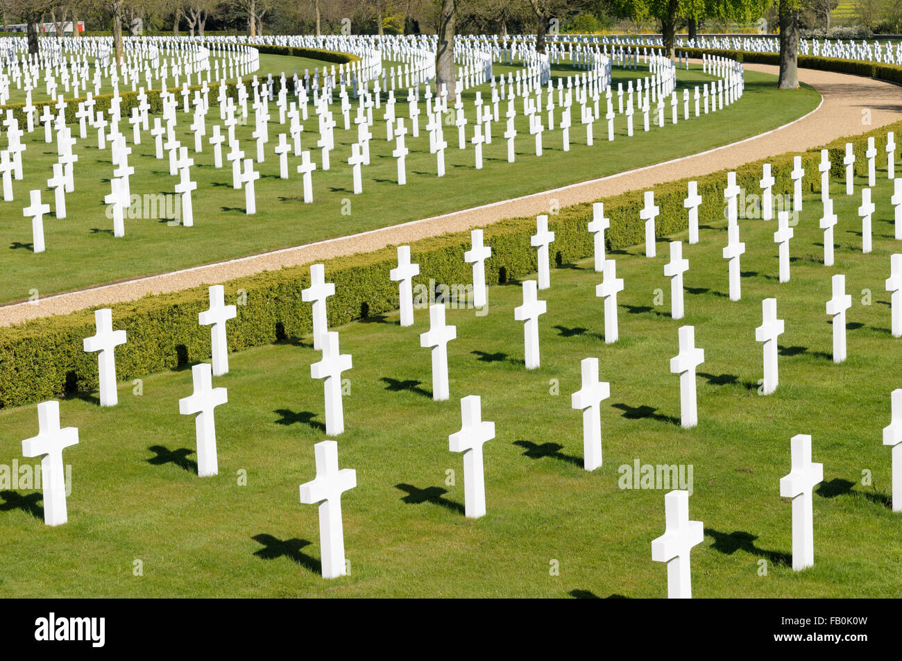 Le tombe di soldati americani che sono morti durante la II Guerra Mondiale, noi Cimitero di Guerra, Madingley, Cambridge, Regno Unito Foto Stock