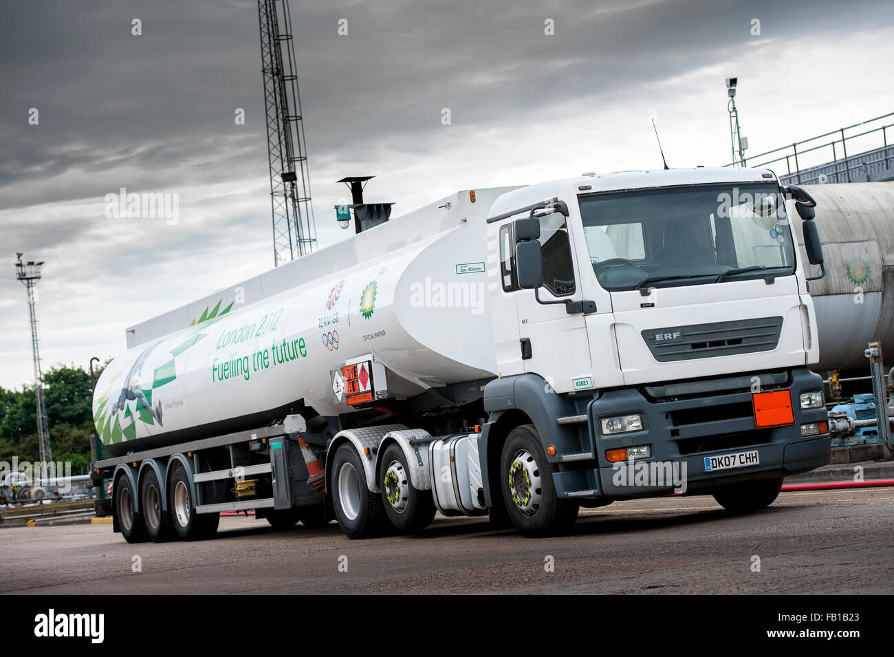 ERF tanker camion che trasportano il carburante. Foto Stock