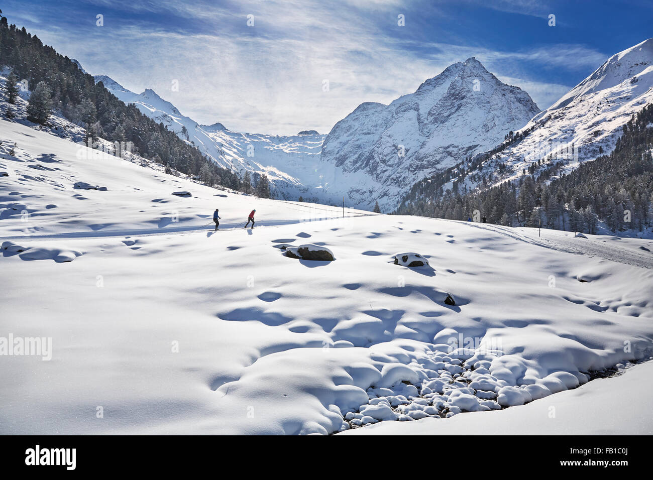 Gli amanti dello sci di fondo, sci di fondo, Seilrain, Sellraintal, Alpi dello Stubai, Tirolo, Austria Foto Stock