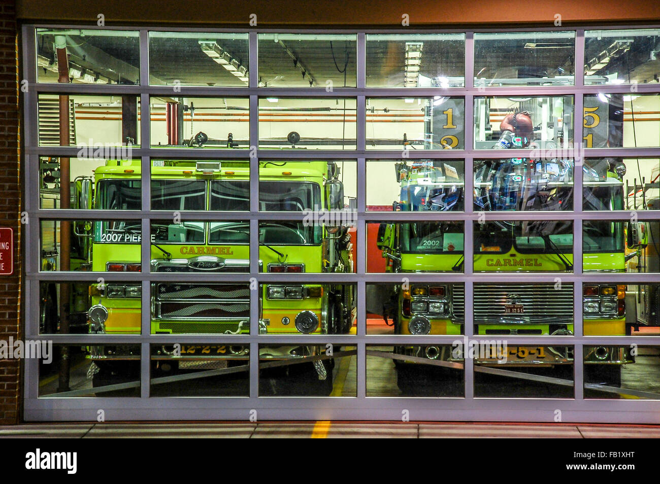 Carmelo NY USA - Ottobre 05, 2009 ; vista notturna di vigili del fuoco in Carmelo NY , città in Putnam County . Foto Stock