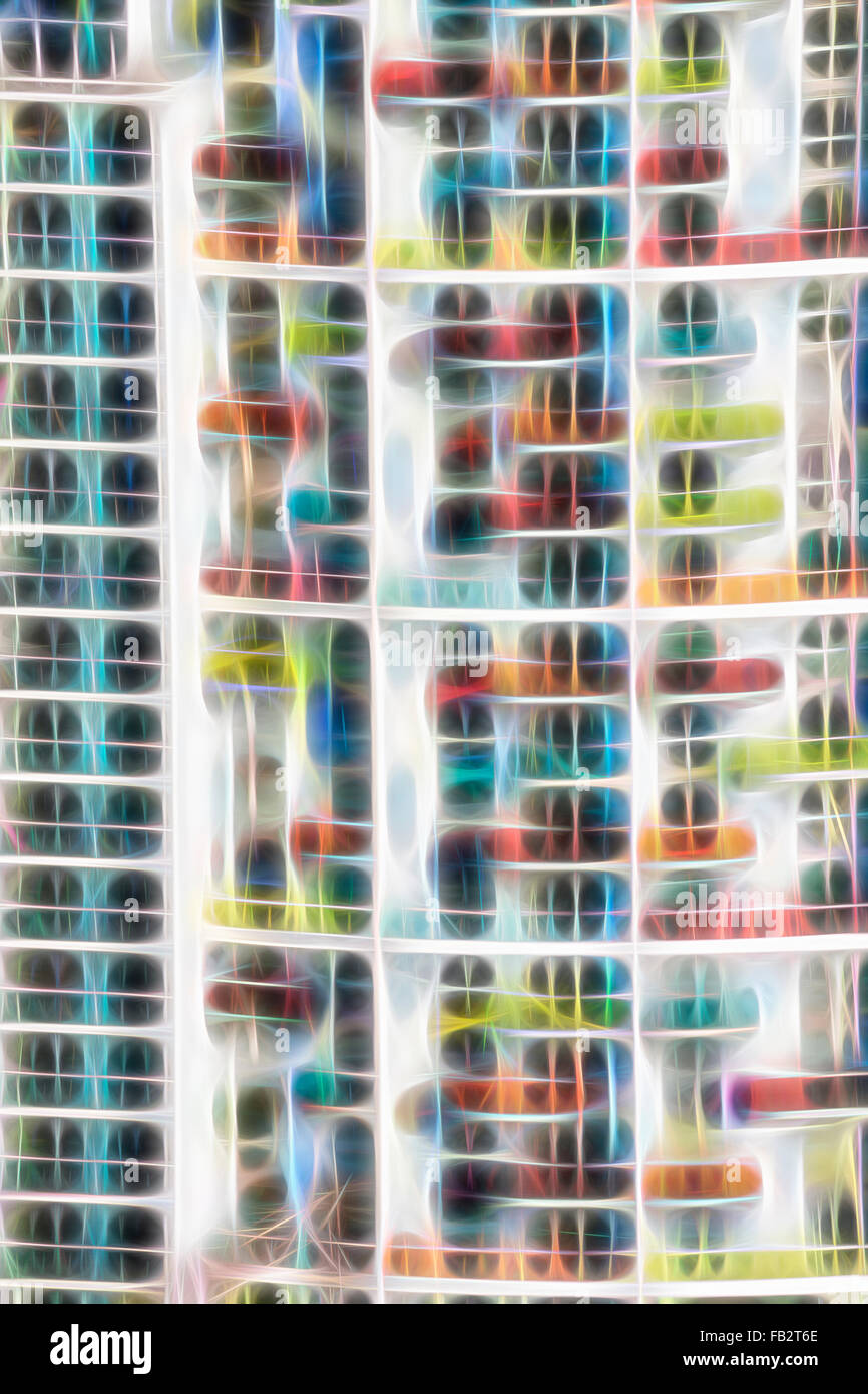Colorati balconi della Icona Stratford Tower blocchi a East Stratford, Londra nel mese di marzo con filtro Fractalius applicato - frattali frattali Foto Stock