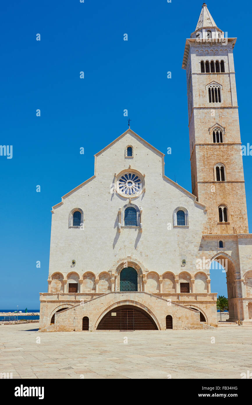 Romanica del XII secolo Cattedrale di Trani, (Cattedrale di San Nicola Pellegrino), Trani, Puglia, Italia Foto Stock