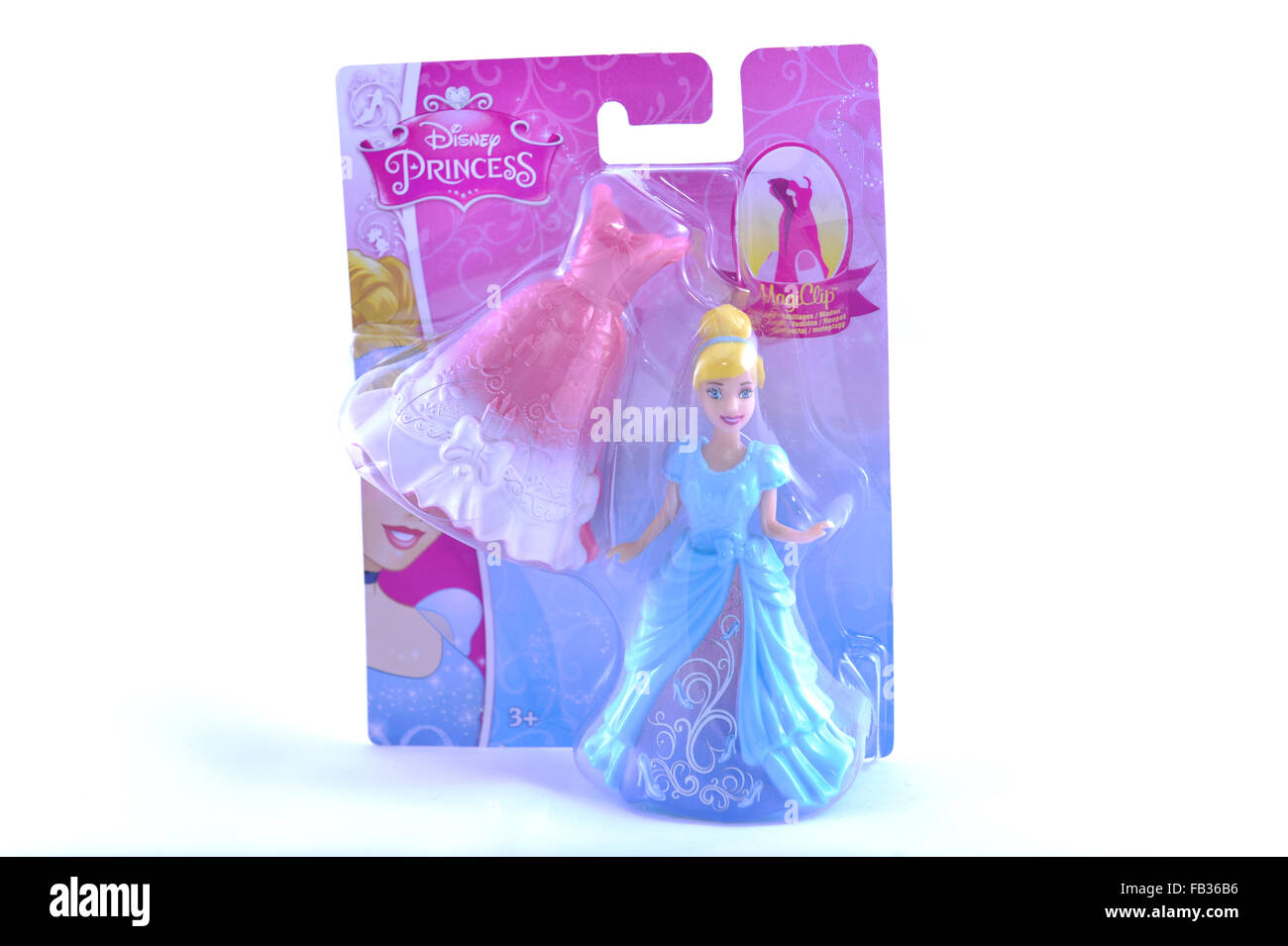 Disney Princess MagiClip Cenerentola bambola giocattolo nella confezione  originale Foto stock - Alamy