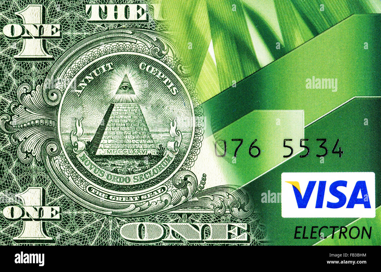 La banconota di un dollaro americano è convertito in una carta di credito. Concetto di immagine Foto Stock