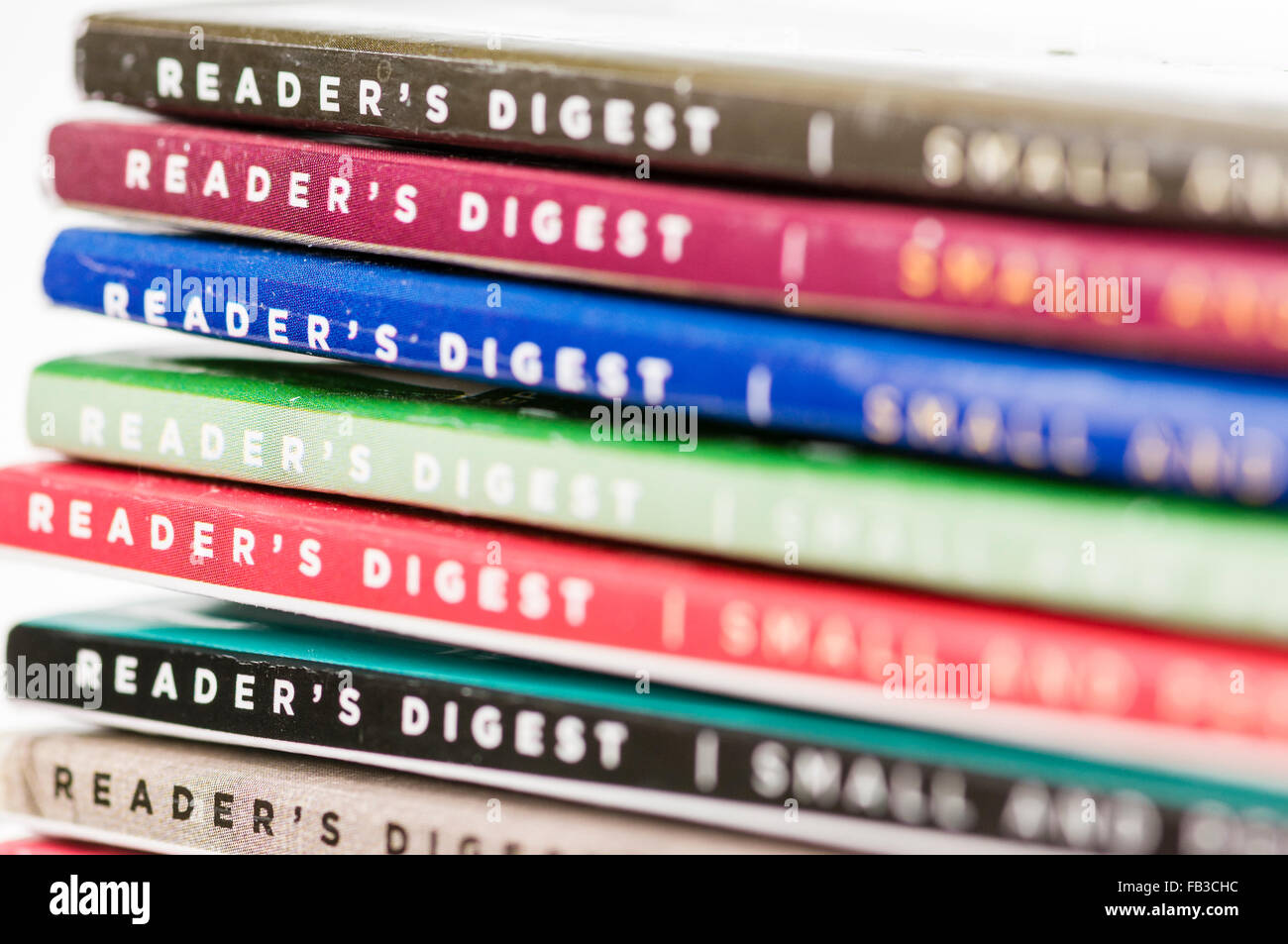 Pila di Reader's Digest riviste Foto Stock