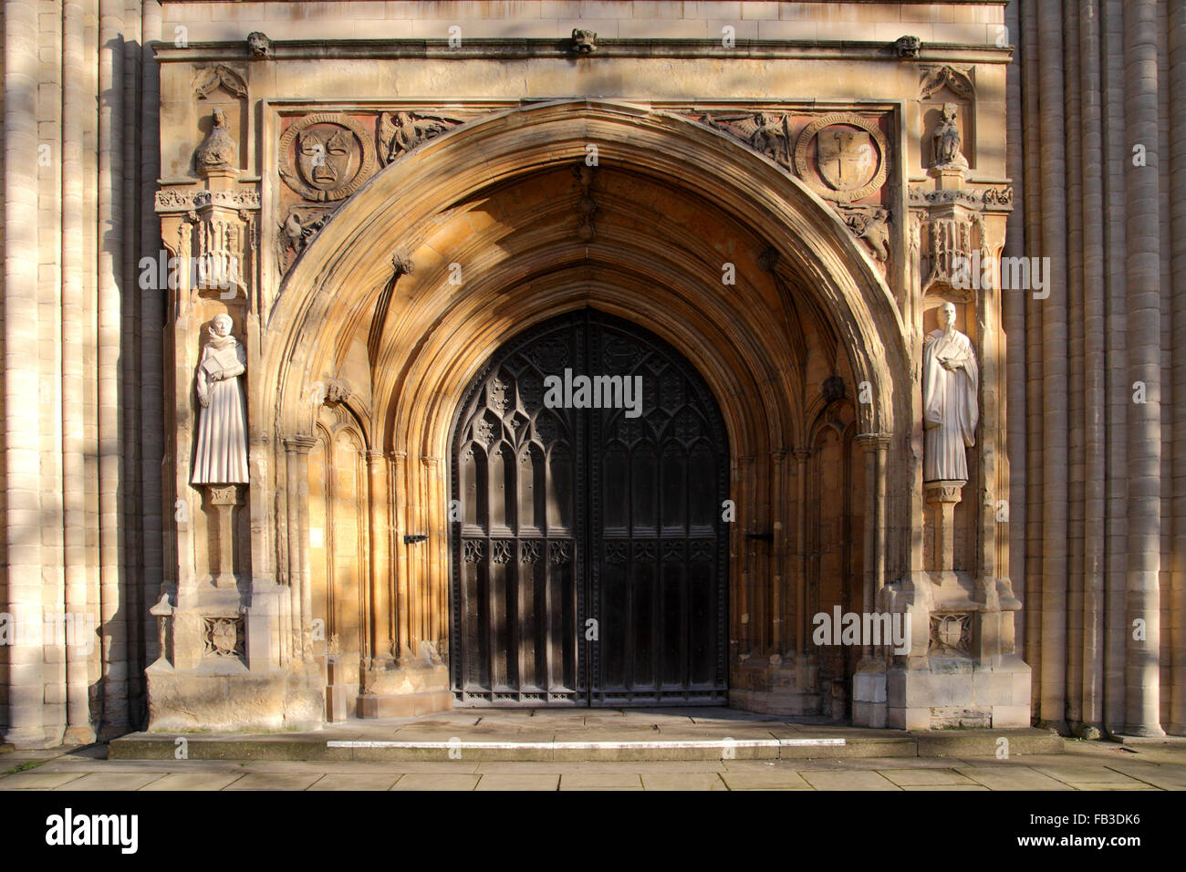 Ingresso Ovest porta a Norwich Cathedral Foto Stock