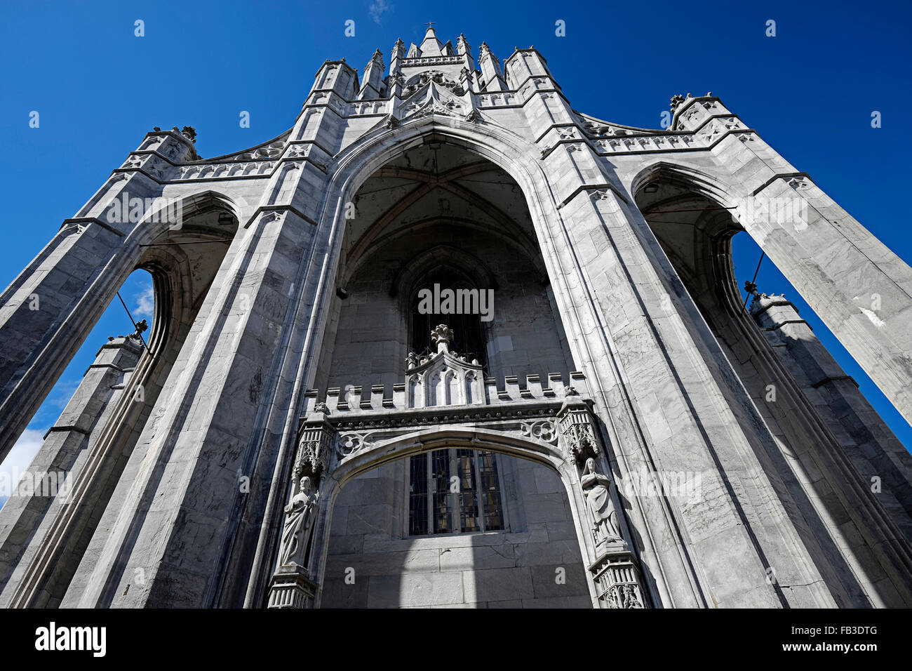 Drammatica vista della chiesa della Santa Trinità la città di Cork in Irlanda. Foto Stock